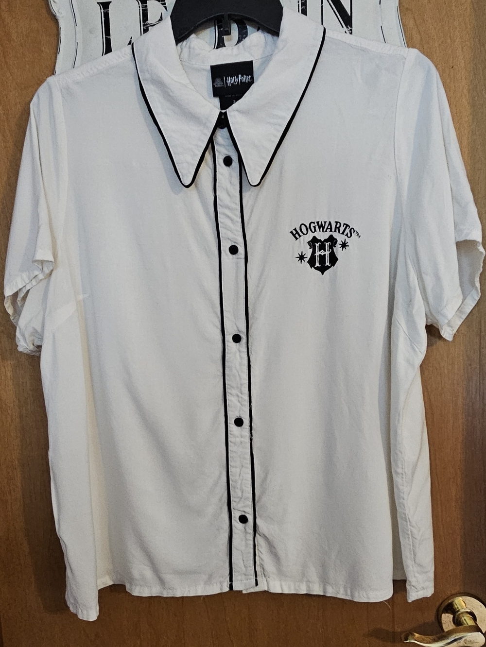 Hogwarts White Short-Sleeve Button-Front Shirt with Black Trim